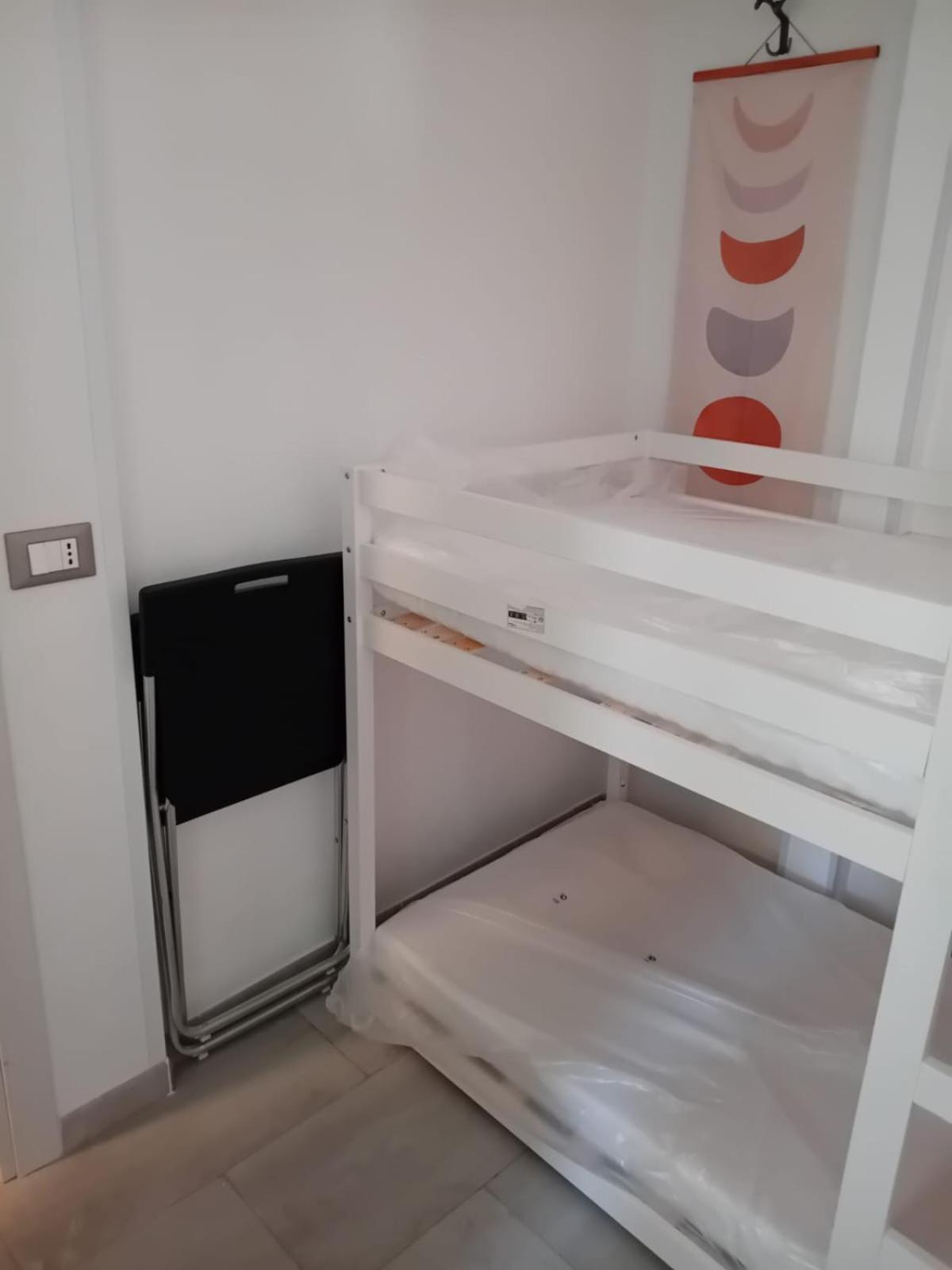 Room In Historical City Centre With Private Bathroom Catania Bagian luar foto